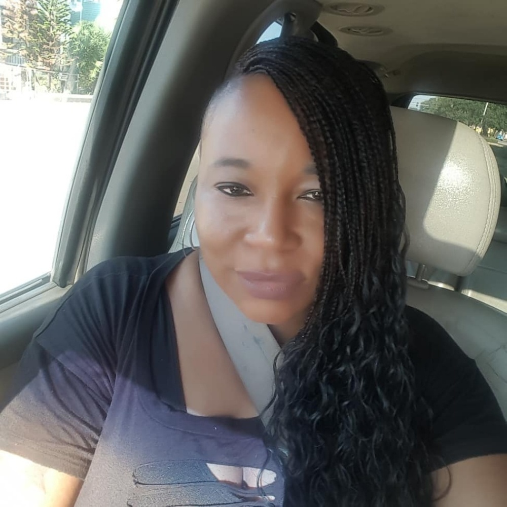 Meet your Posher, Twoonia